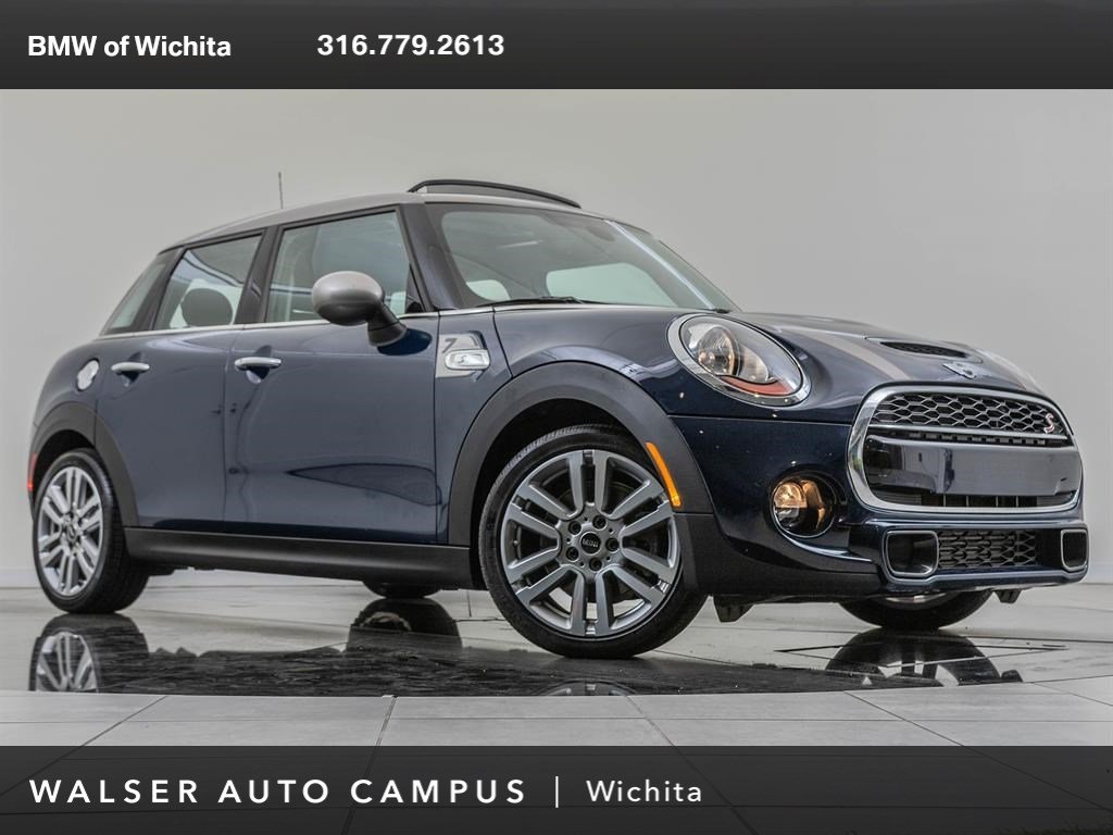Pre Owned 2017 Mini Hardtop 4 Door Cooper S Hatchback In Wichita